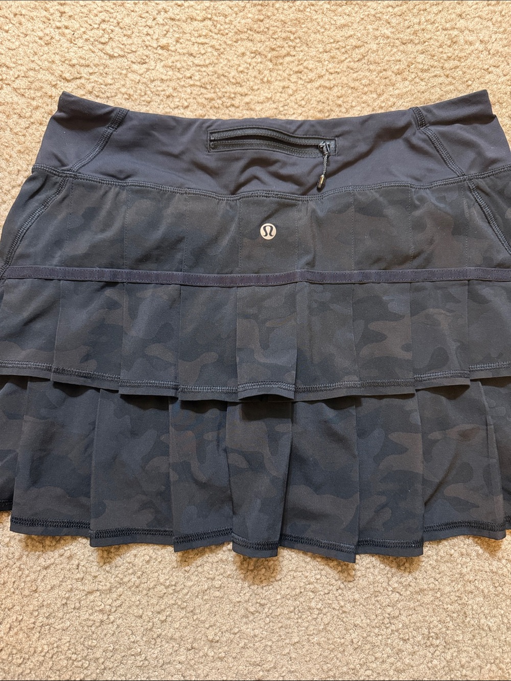 lululemon Run: Pace Setter Skirt in Savasana Camo - Picture 2 of 6